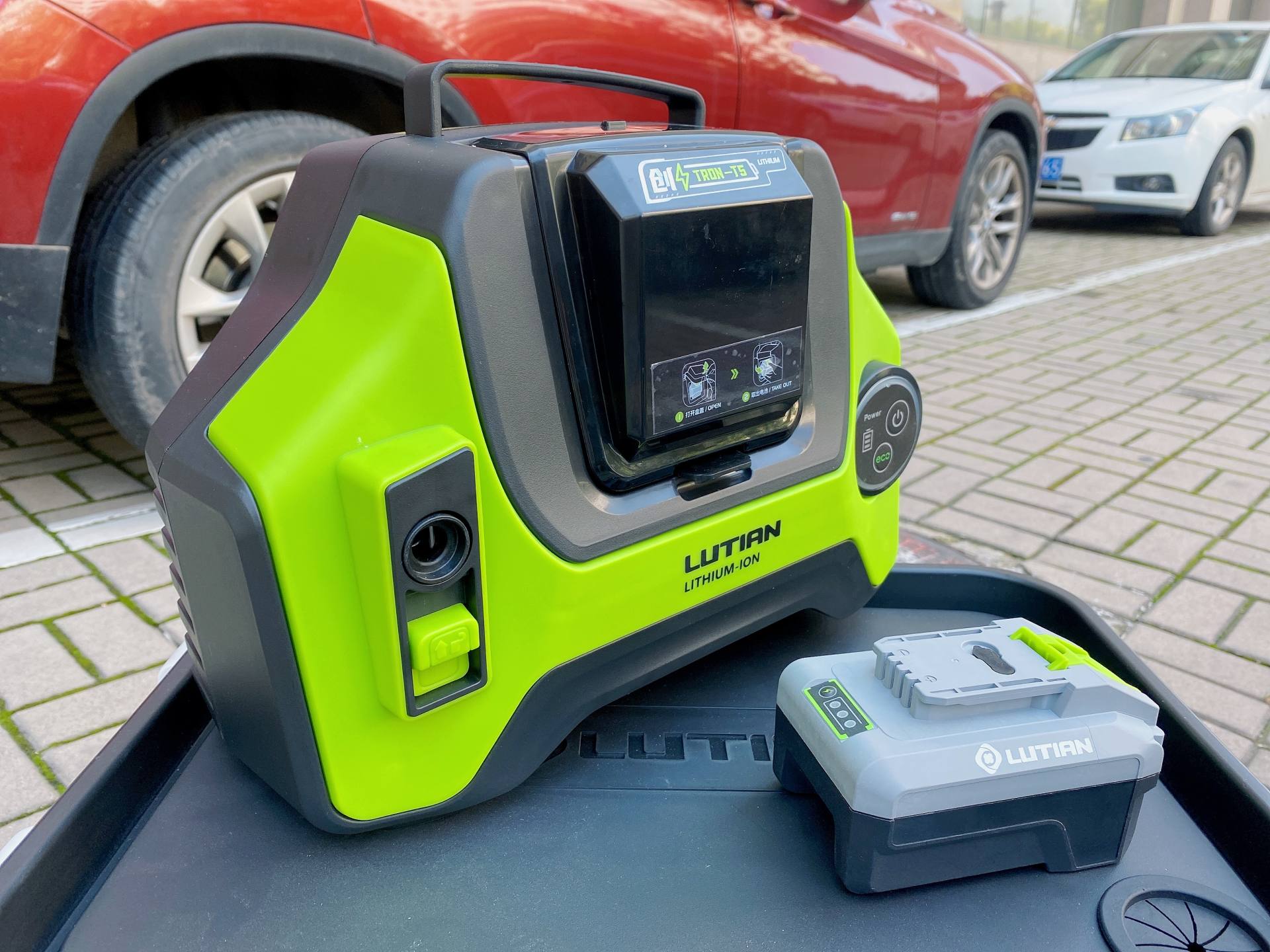 绿田洗车机自己洗车视频,绿田洗车机洗车流程