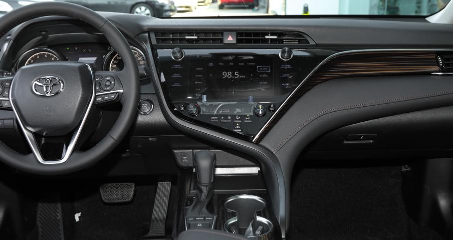 “奶爸”爱上“运动”,第八代丰田凯美瑞是否名副其实?