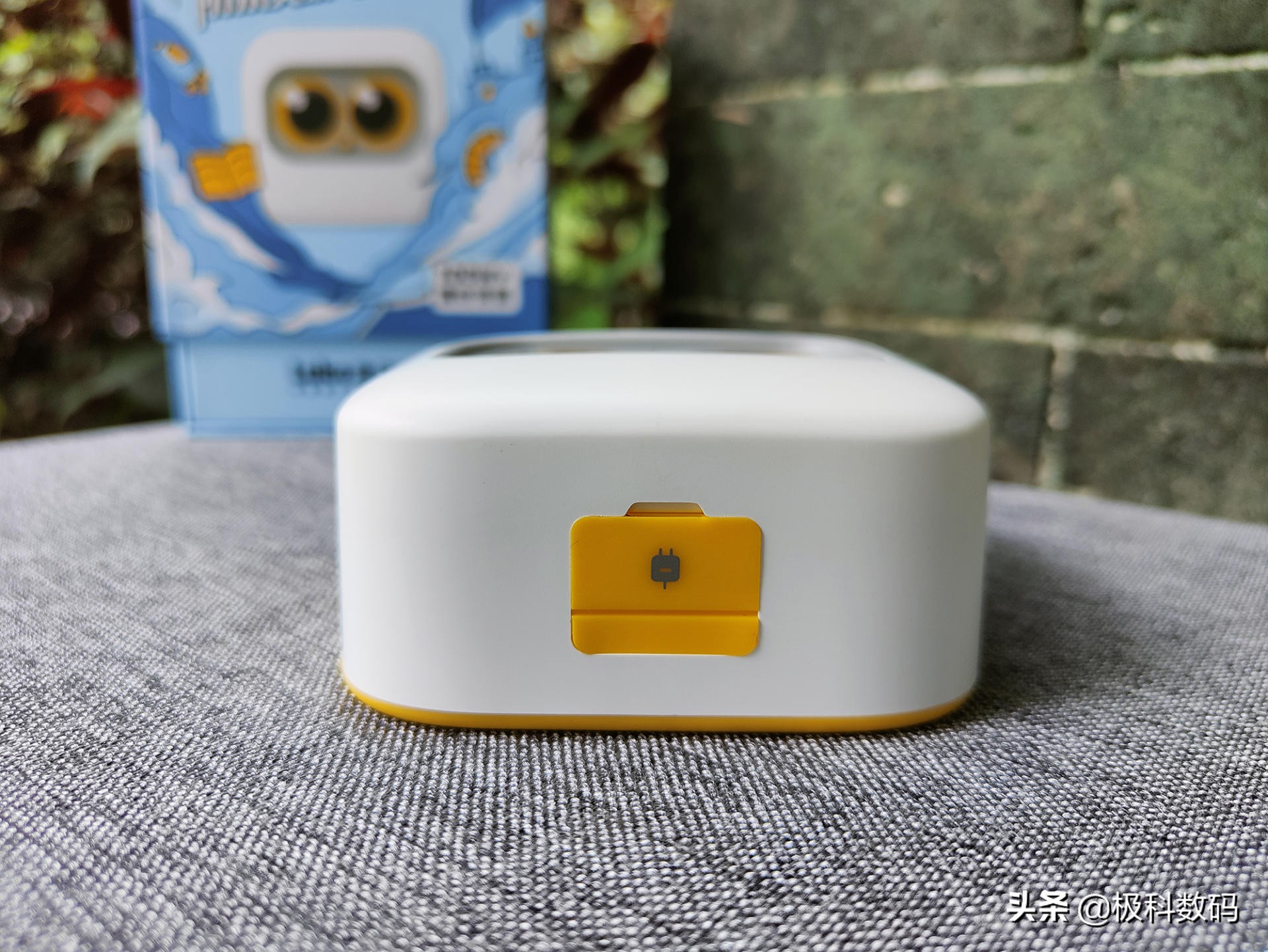 Luka盒你听智能故事机深度体验，迷你轻巧，考虑周到有点不一样