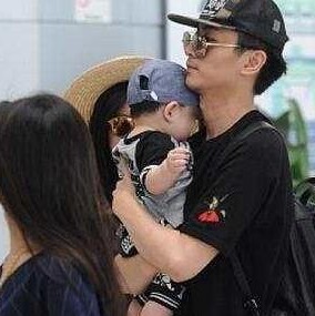 陈晓一张桃花脸却如此专一,陈晓有多专一