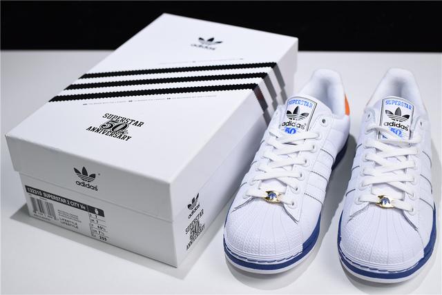 adidas贝壳头鞋二百元的是正品吗,adidas90年代贝壳头篮球鞋