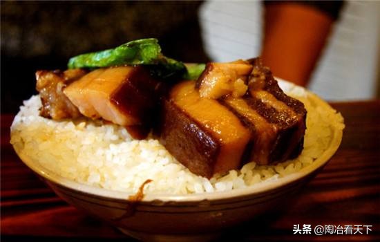 甏肉干饭是哪里人的特色小吃,外地人吃甏肉干饭