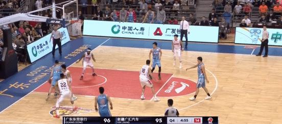 「回顾CBA经典战」荡气回肠！孟铎加时读秒绝杀*疆新**