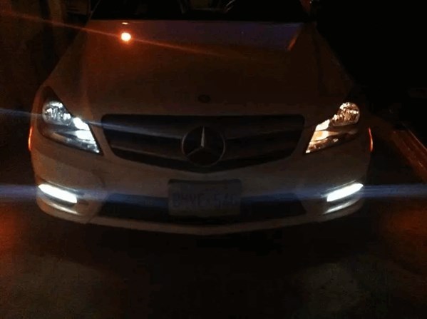 停车熄火后p灯亮着,停车熄火后大灯亮怎么回事