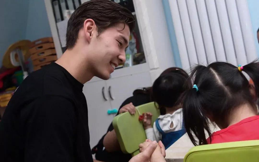 拜托，千万别让萧亚轩看到这些国家体坛中的鲜肉帅哥