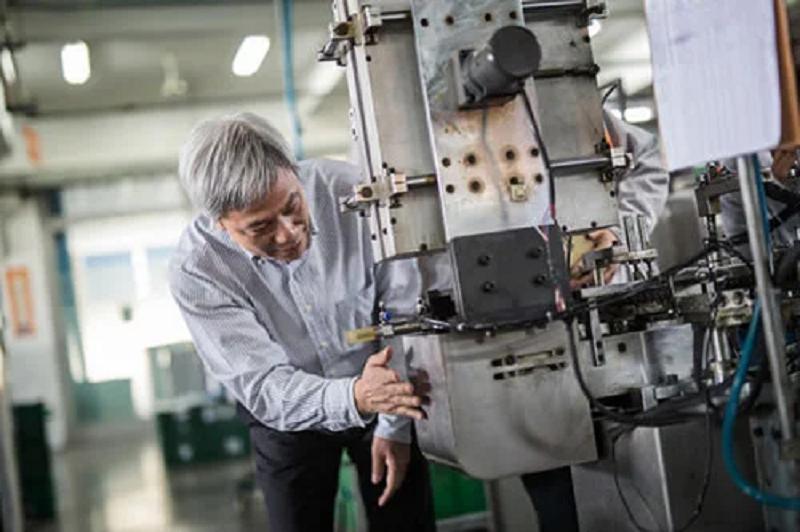 让中国笔告别卡脖子却打不过晨光,笔芯之王真彩输在质量太好?