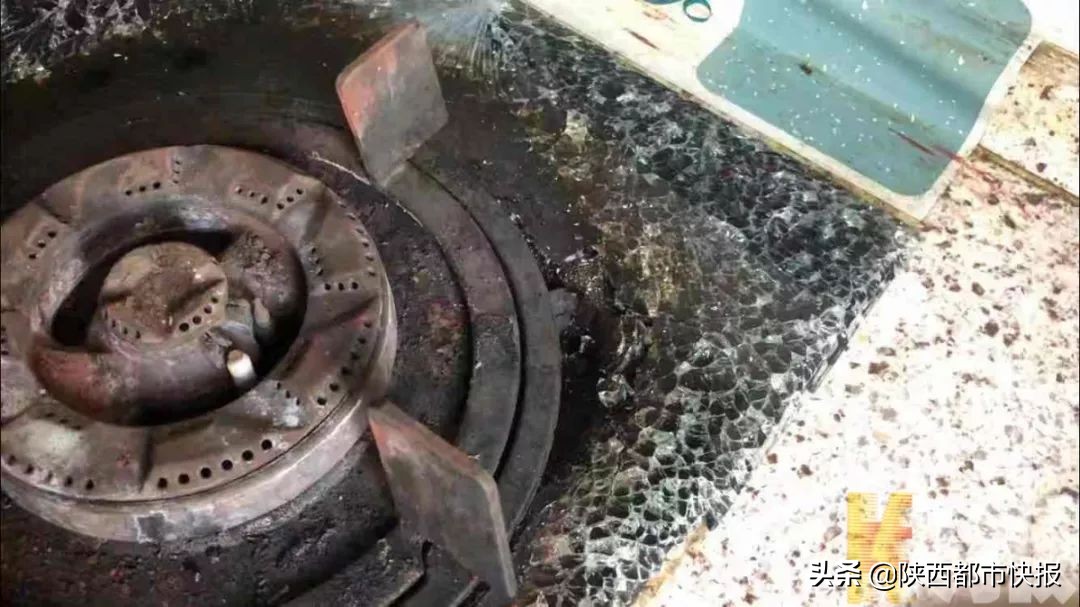 燃气灶面板玻璃突然炸裂,西安煤气灶节能圈爆炸事件