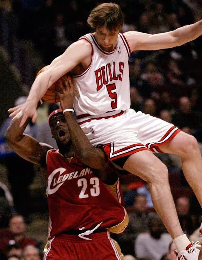 詹姆斯十大恶犯集锦,詹姆斯遭恶犯集锦