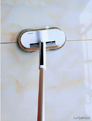 怎样才能去除地板砖上的顽固污垢,地板砖上面的污垢怎么清理小妙招