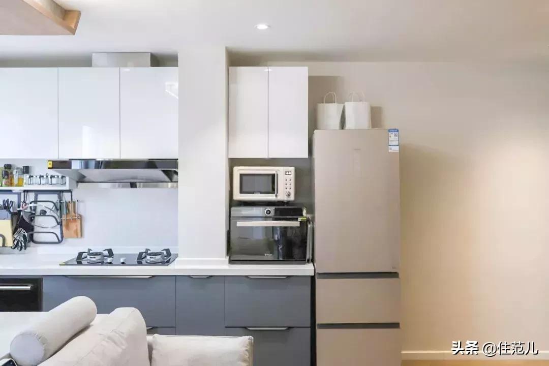 50㎡小户型，烘焙爱好、钢琴、书柜都放得下，住得比大户型还舒服