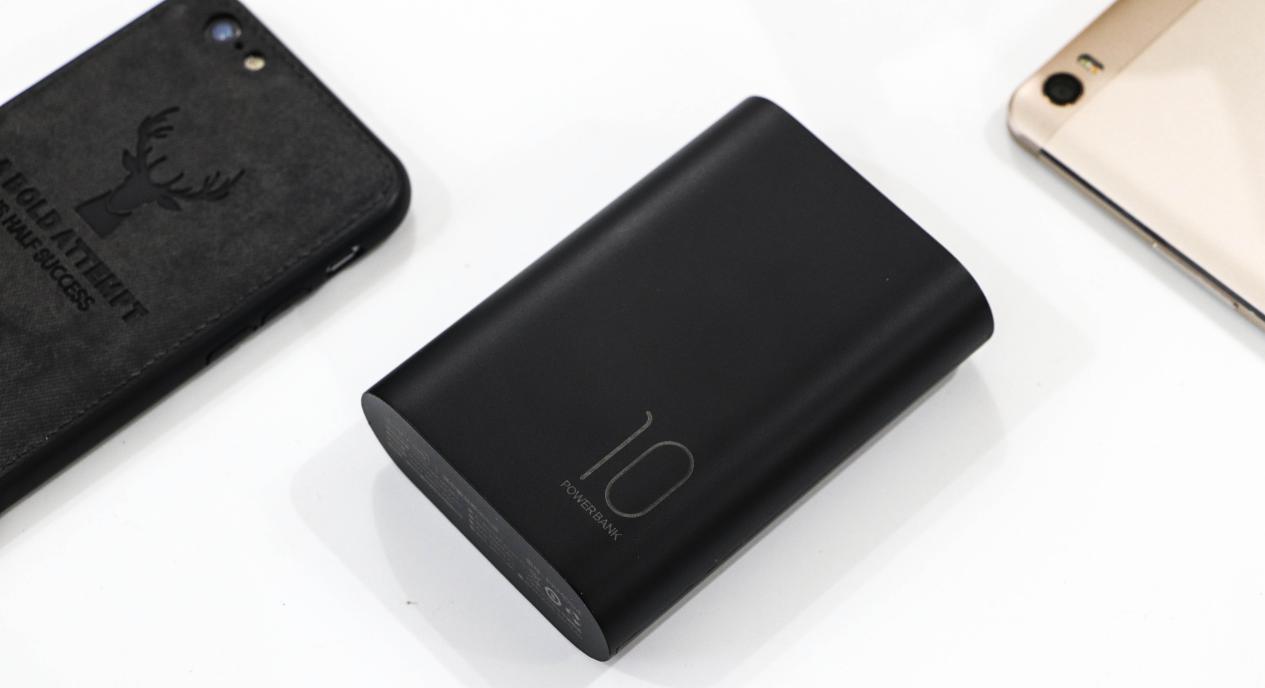 图拉斯自带线快充,图拉斯移动电源