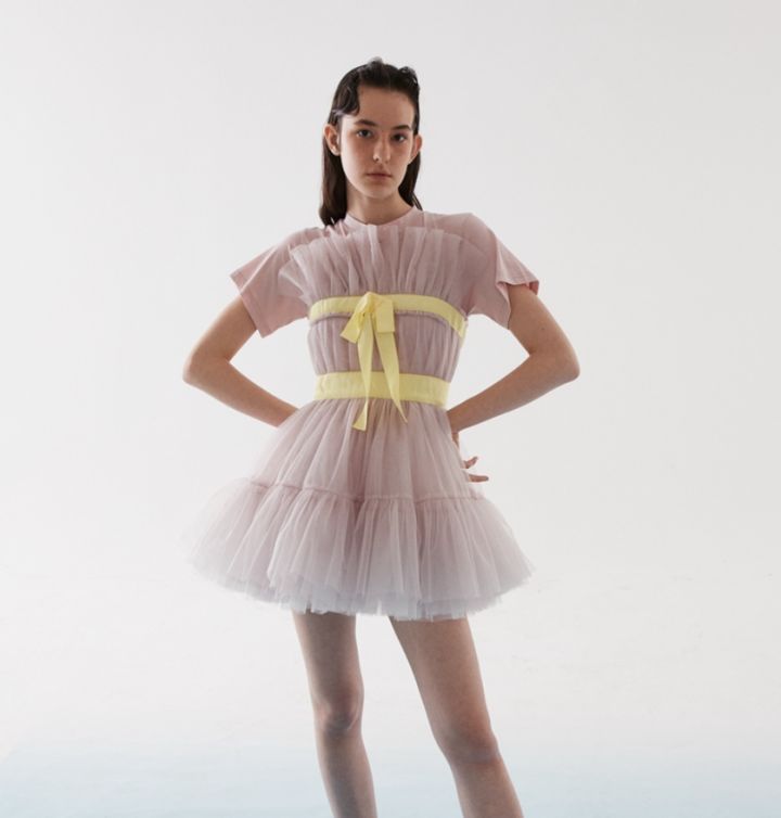 不想穿非要穿什么,不想穿名牌