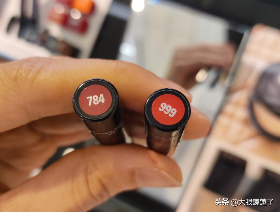 玩转这一季唇上风彩，迪奥新品限定唇膏笔