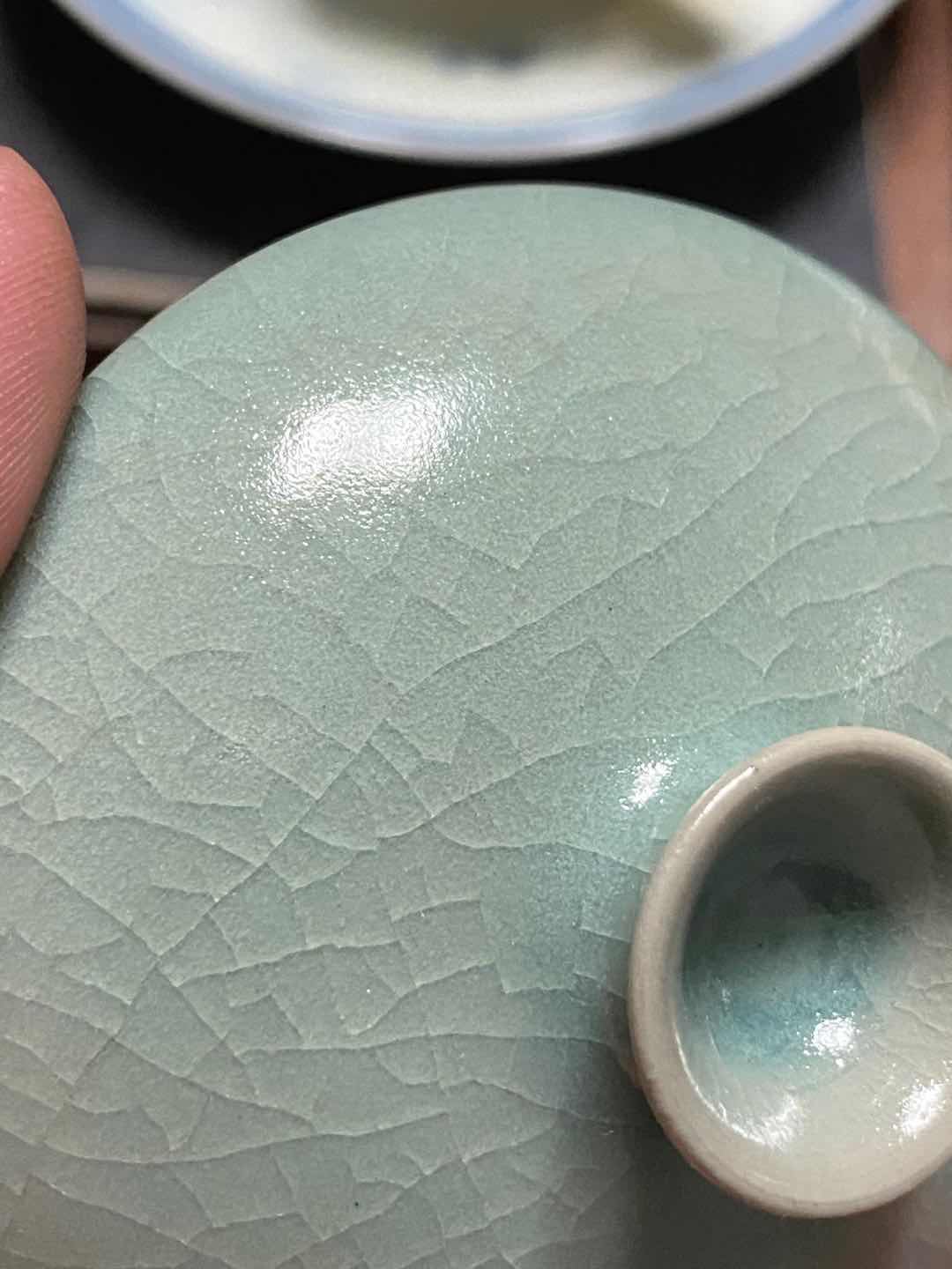 汝窑一出窑就开片吗,汝窑为什么有开片和不开片的