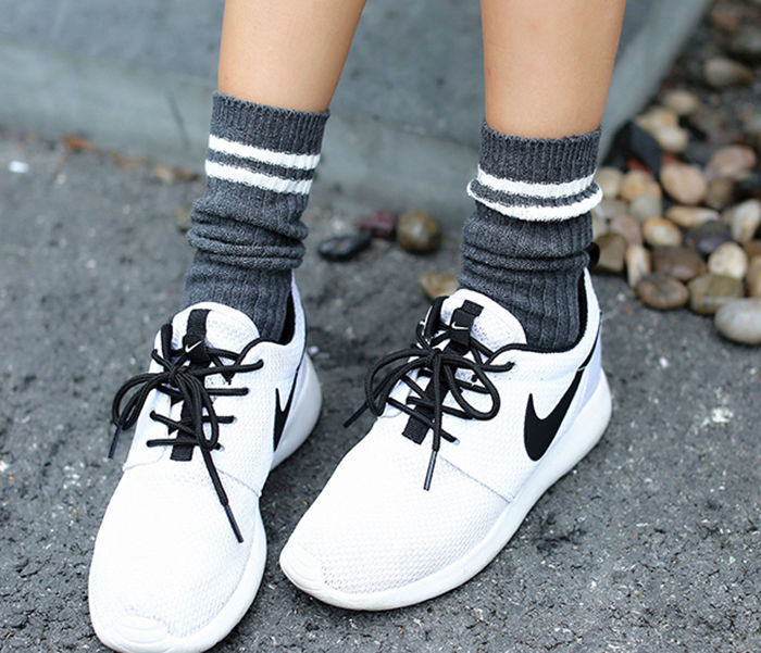 袜子该怎么穿更好看呢,袜子怎么穿才能穿的最好看最舒适