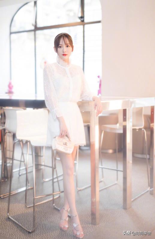 陈乔恩穿的水钻平底鞋,陈乔恩穿香奈儿鞋