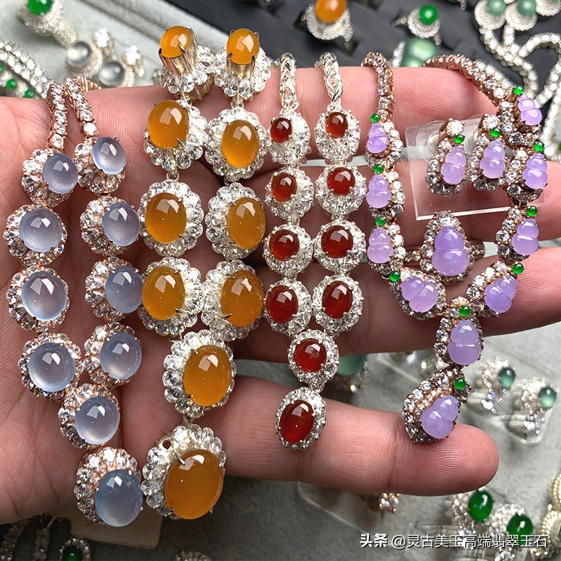 翡翠手电筒鉴定技巧,翡翠鉴定证书查询网