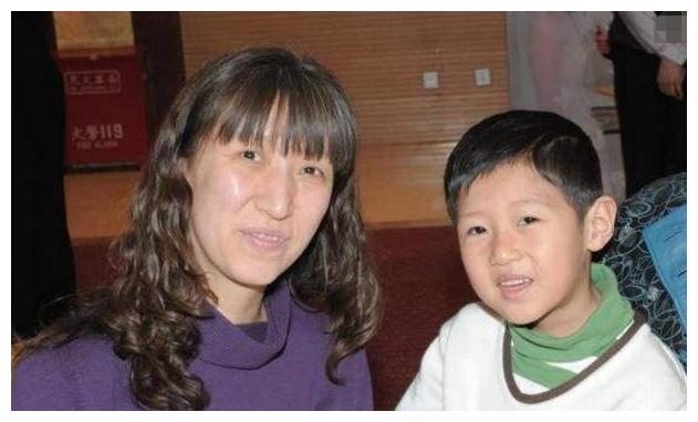 谁会替代郎平成为中国女排主教练,两大女排功勋老将回归助力郎平