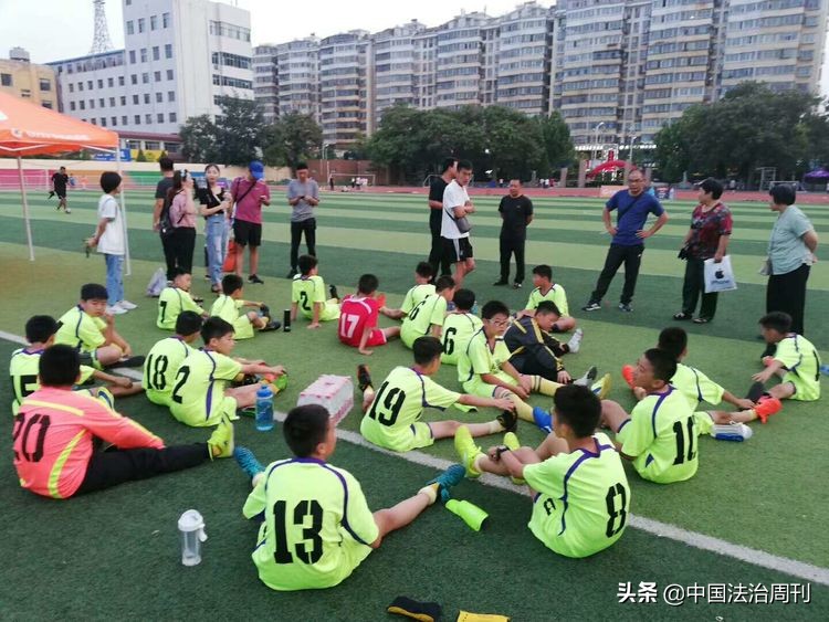 曲沃县小学足球比赛,曲沃足球比赛初中