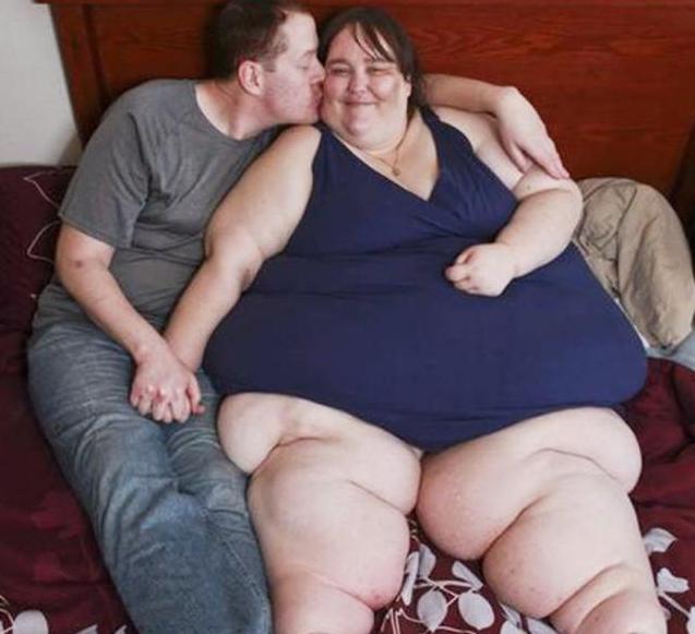 被博士丈夫喂到1450斤,破世界记录的女子,生二胎后现状如何?