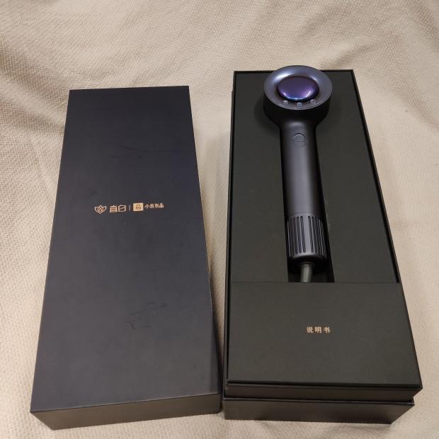 赵薇新综艺发型亮了，43岁依旧活力四射，网友看后：快回中餐厅