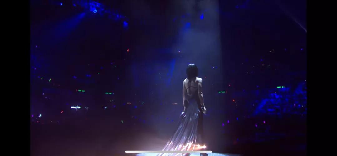 和49岁的她比，流量们的努力好廉价