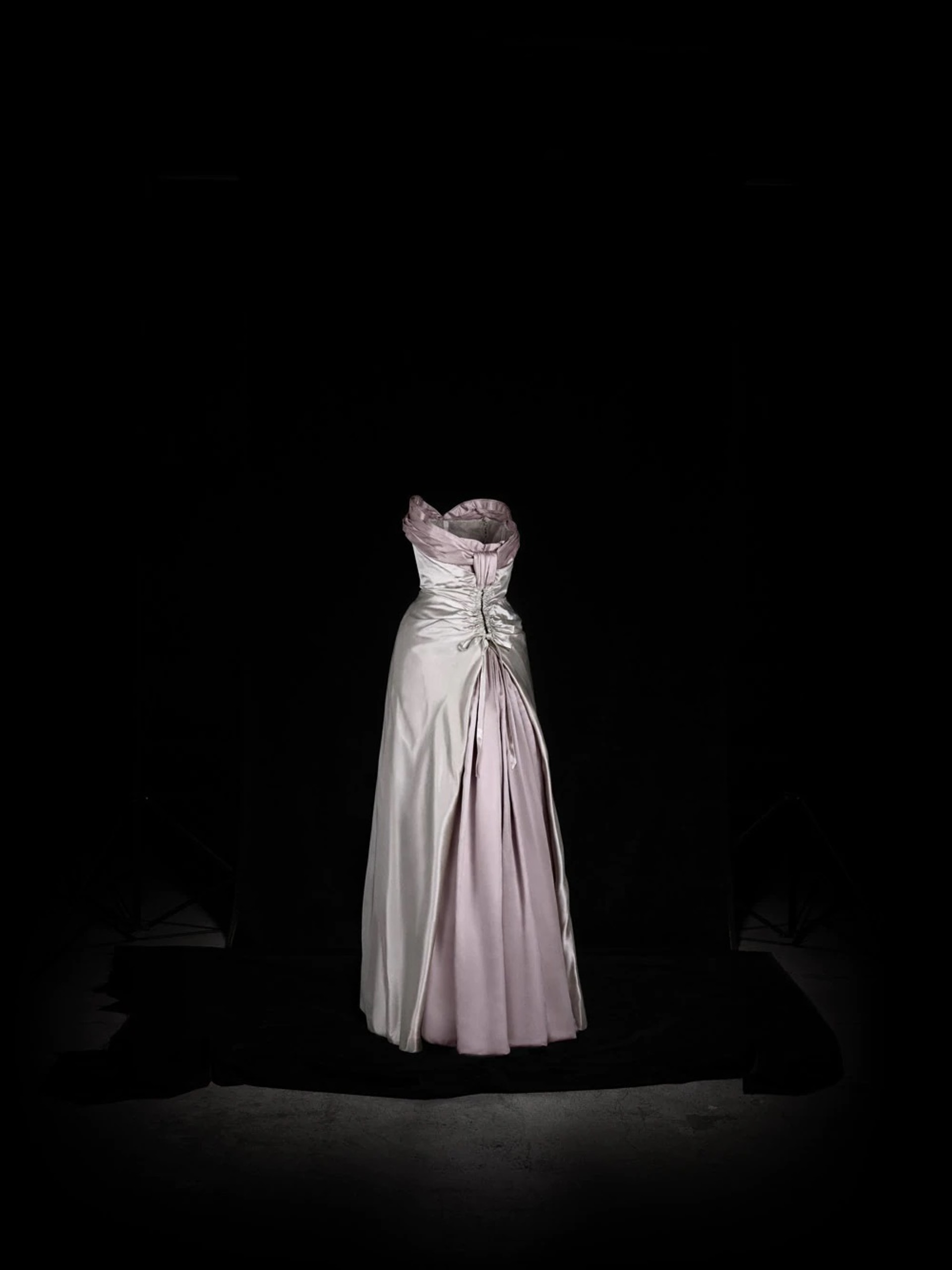 Dior创始人克里斯汀.迪奥：对他设计影响深远的一个人、一座花园