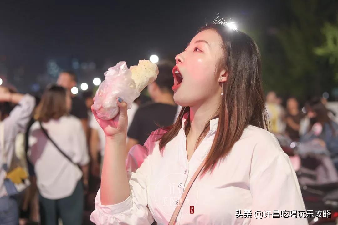 许昌学院南门好停车吗,许昌学院南门附近美食