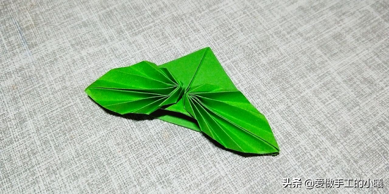 银杏叶手工折纸书签大全,读书节折纸书签