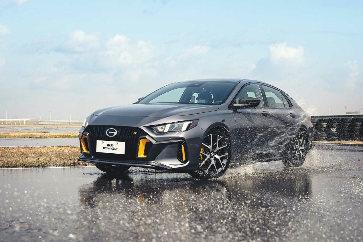 名爵mg6pro和传祺影豹哪个好,新款mg6pro和影豹对比