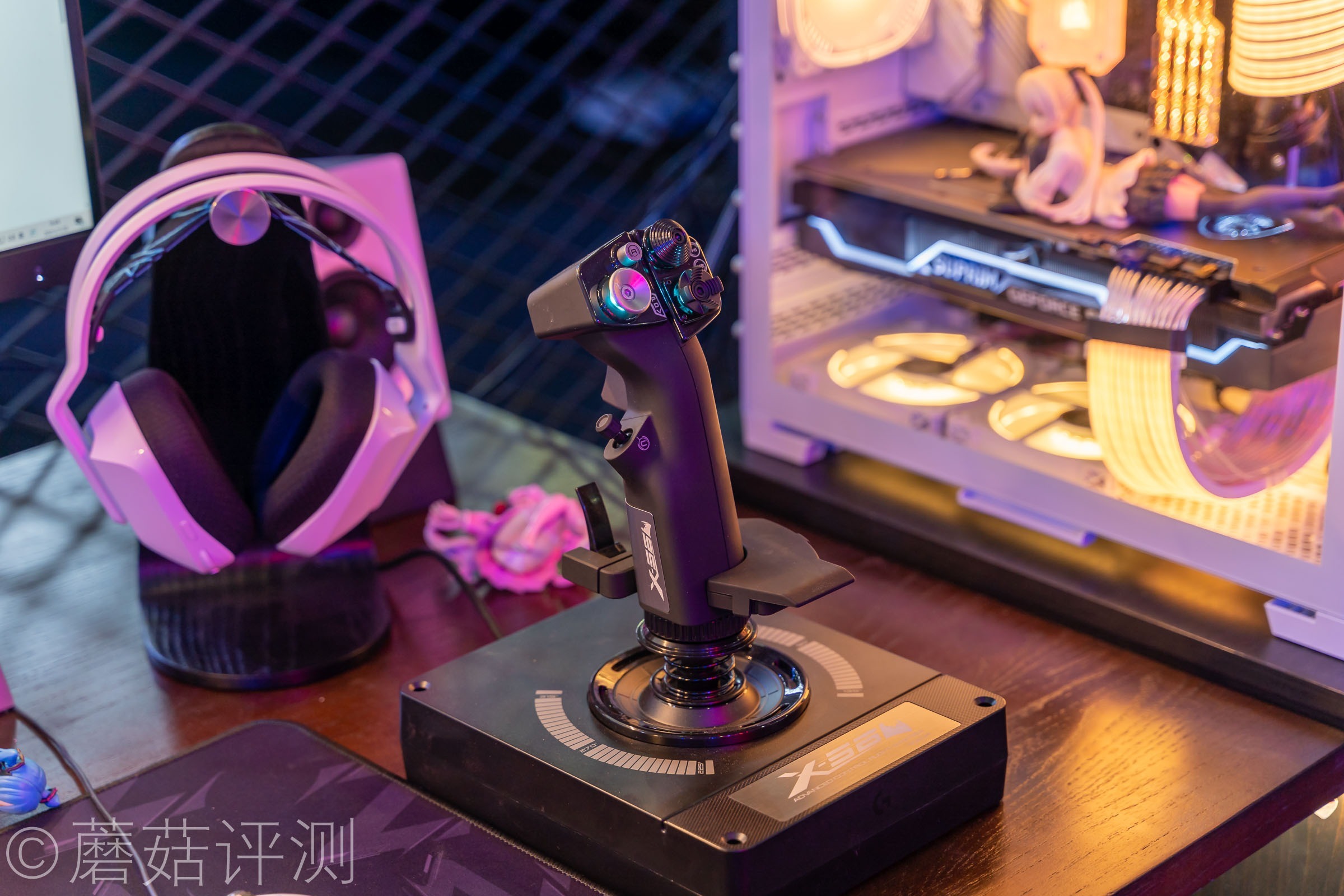 又有啥好玩的？蘑菇带你逛ChinaJoy2021，硬件、车和漂亮的小姐姐