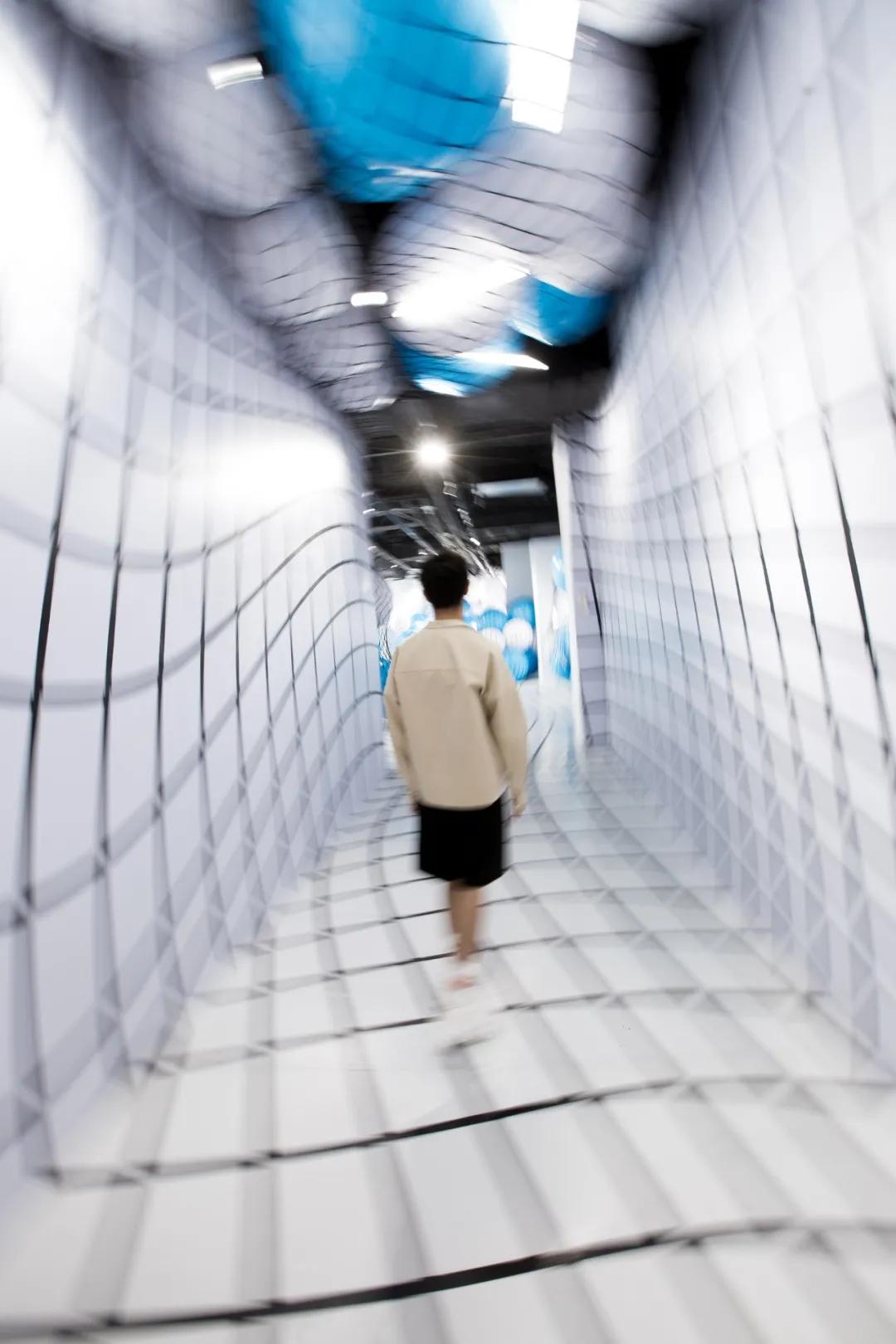 淮海路顶流出片地!21岁、重新回归的「上海广场」好好拍哦