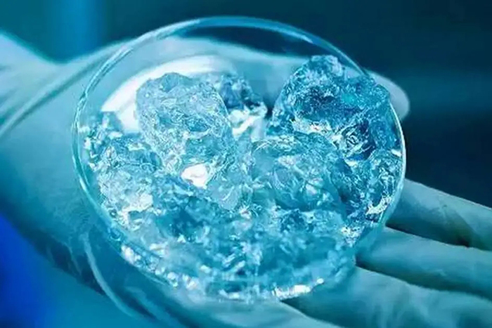 芙荑说成分：玻尿酸，补水界的“扛把子”