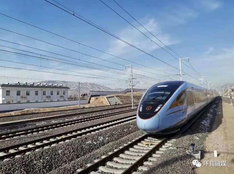 为了这两条公路，11万人开进“世界屋脊”，3千多名英烈捐躯！中国为什么总能创造奇迹