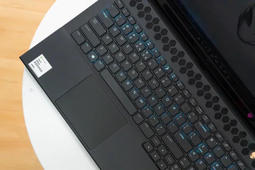 外星人笔记本行吗,外星人笔记本和macbookpro