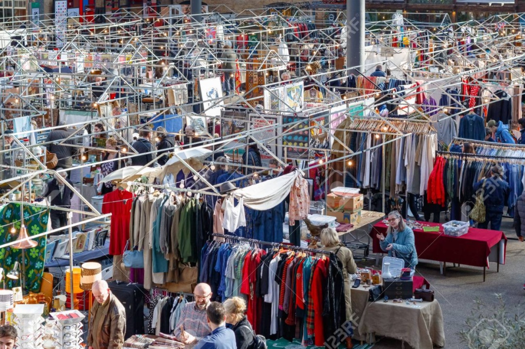 英国女富二代8000万豪宅,三年不喝饮料