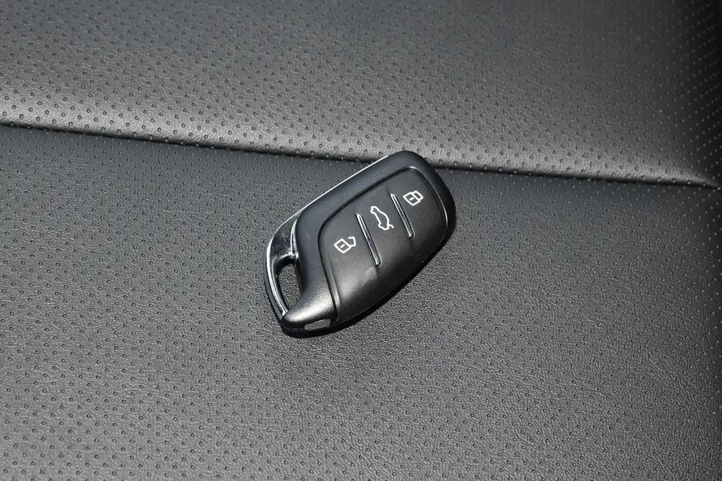 荣威rx5遥控钥匙失灵怎么修,荣威rx5遥控钥匙失灵怎么回事