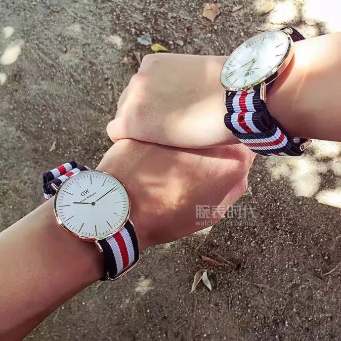 最常见的情侣表,情侣表素材