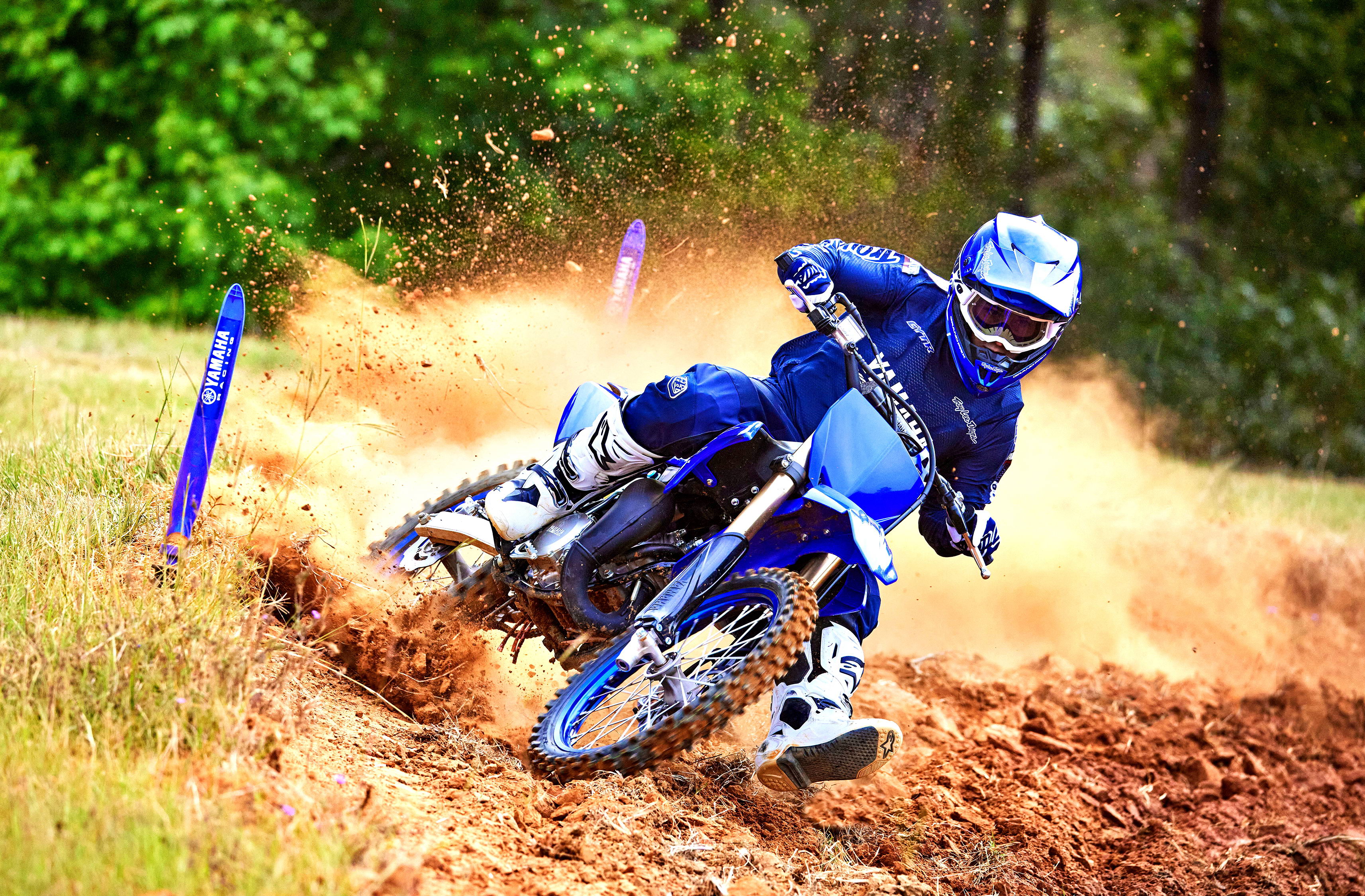 完全颠覆了我对漂移的认识,颠覆了我对比亚迪汽车的认知