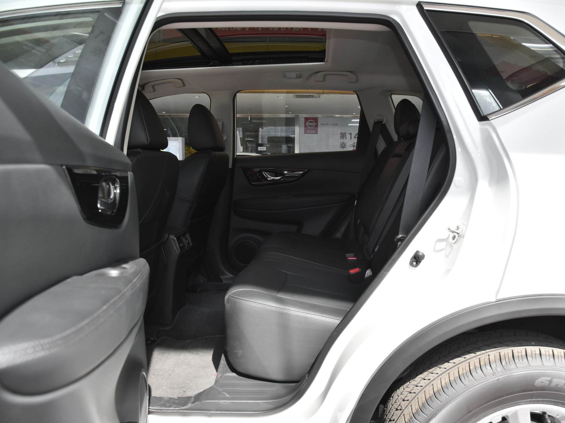 19款2.0cvt智联舒适版日产奇骏,23款日产奇骏超混suv优缺点