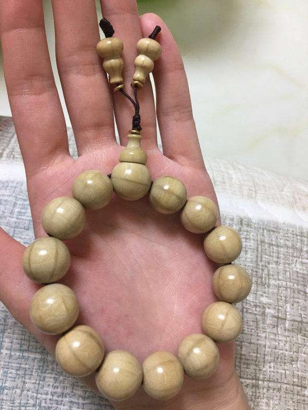 史上最权威的木质文玩手串排行,文玩木质手串最值得入手的
