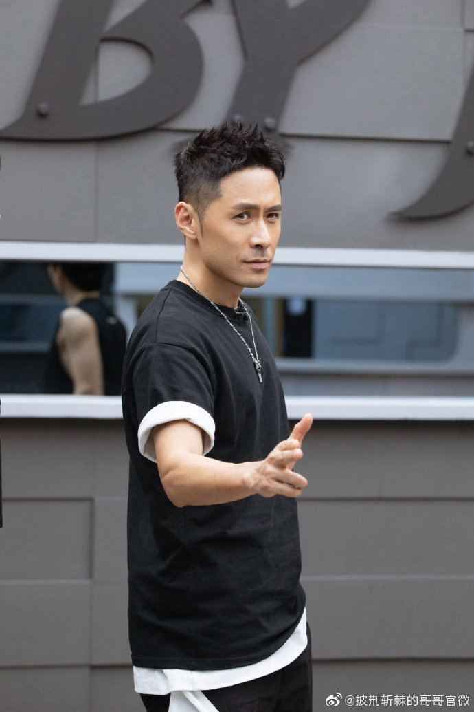 张晋给贾静雯当替身,张晋做过贾静雯武打替身