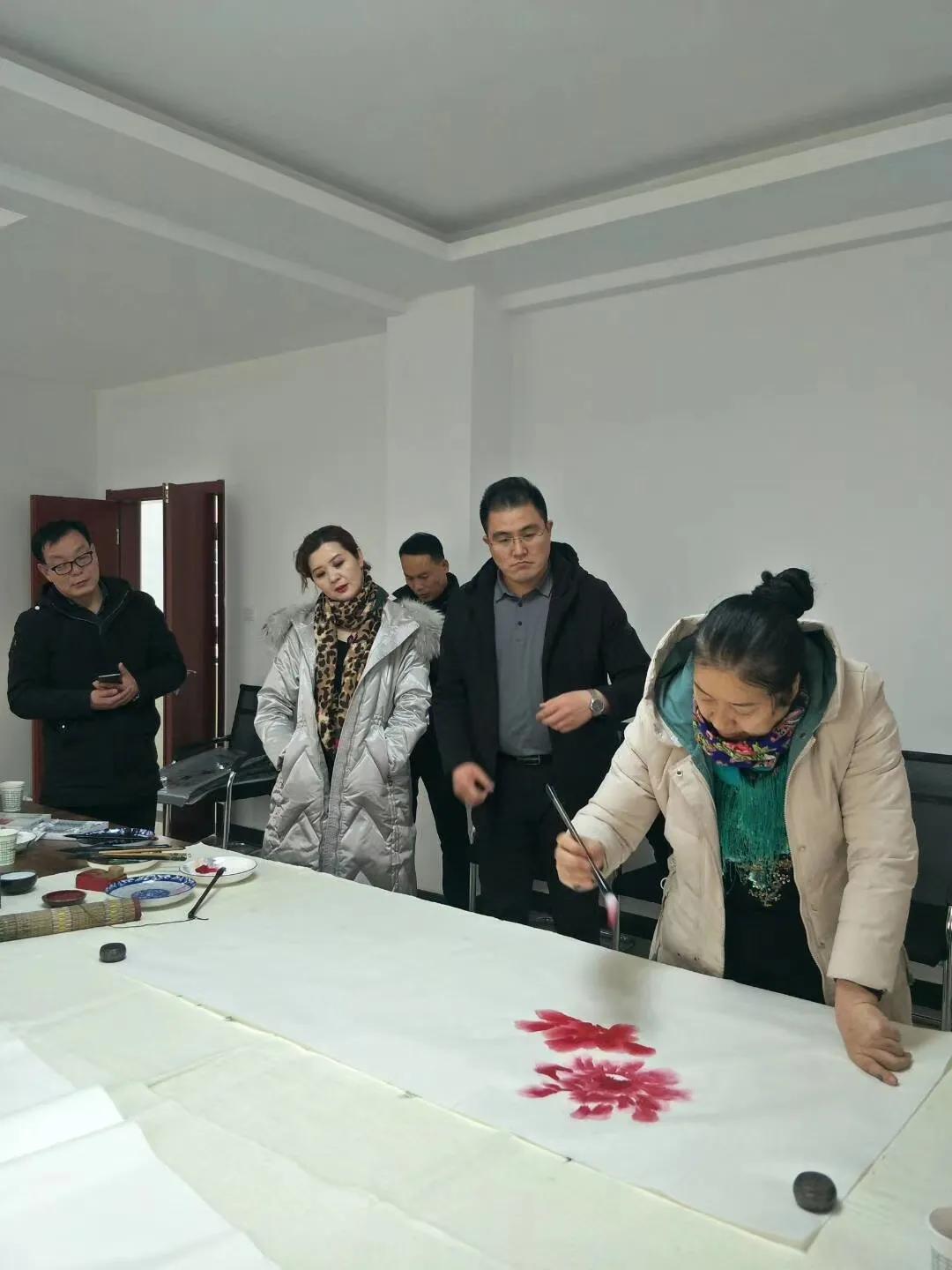 文化产业激发经济发展新活力,文化促进科技发展