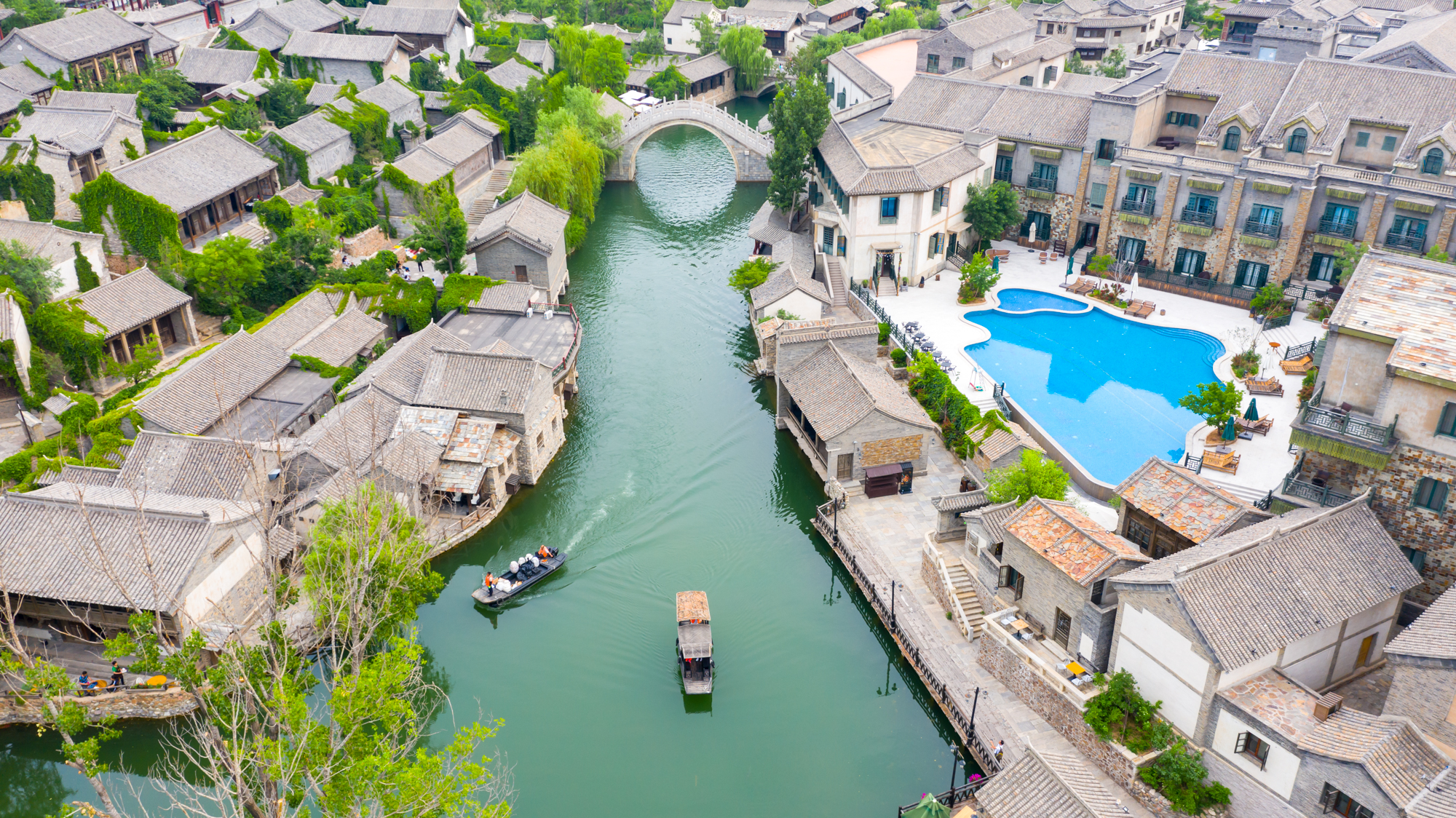 司马台长城的壮观雄奇+北方人的梦里水乡，都在这座京郊水镇了