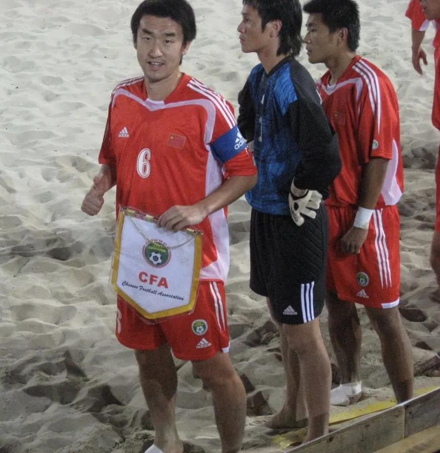 对话|他曾让日本人被中国足球折服,如今却甘愿在一所中学奉献自我