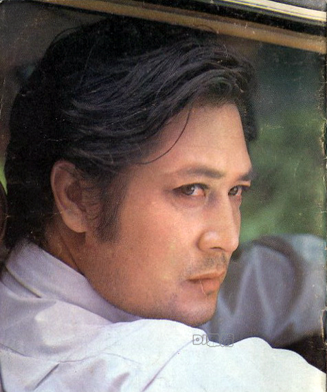 罕见老照片80年代男星,80岁老戏骨全部照片