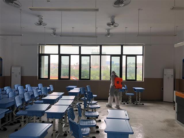 校园消杀迎开学的视频,武汉开学消杀