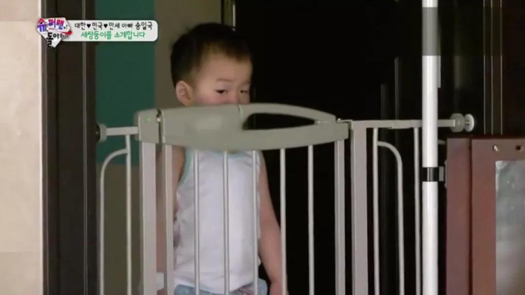 小时候的表情包长大后是什么样子,表情包小时候可爱长大后帅的一批