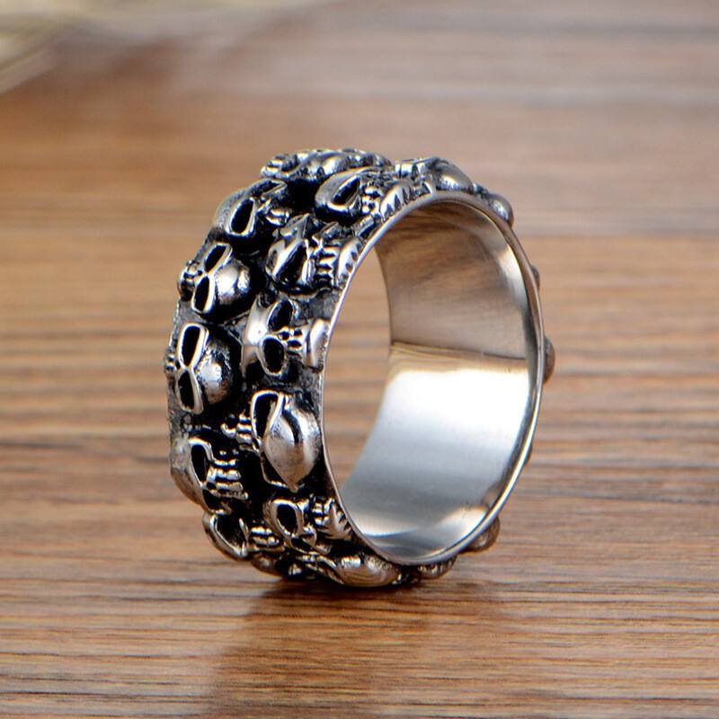 二战德军老鹰戒指,二战德军骷髅戒指的圈内刻的什么