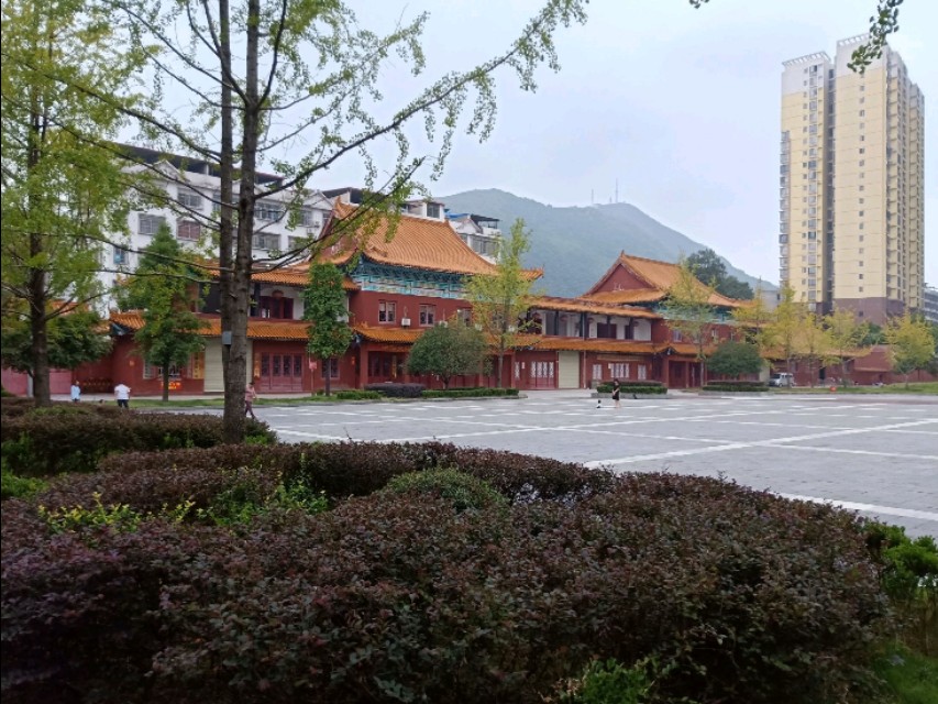全州的湘山寺,夜幕下的南华寺